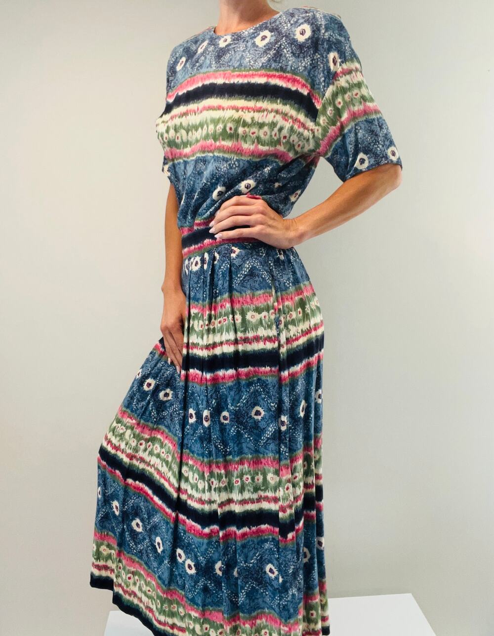 1908s-90s Vintage 2 Piece Rayon Skirt Set Short Sleeve Blue Pink Small Medium JL